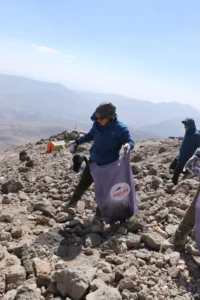 پویش پاکسازی کوه دماوند 