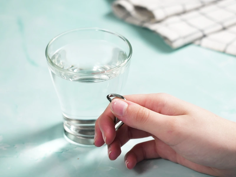 آیا آب گرم واقعاً مفید است؟ نگاهی به فواید و مضرات