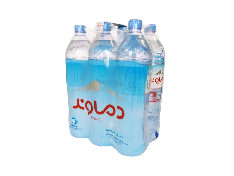 نوشیدن آب همراه وعدههای غذایی | خوب است یا بد؟ دیدگاه علمی دربارهی نوشیدن آب هنگام غذا